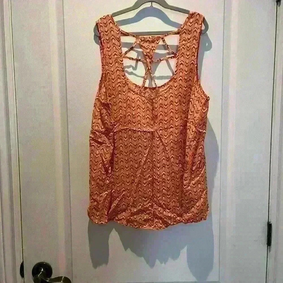 Like  New Reitmans Cami size XL - Picture 5 of 5